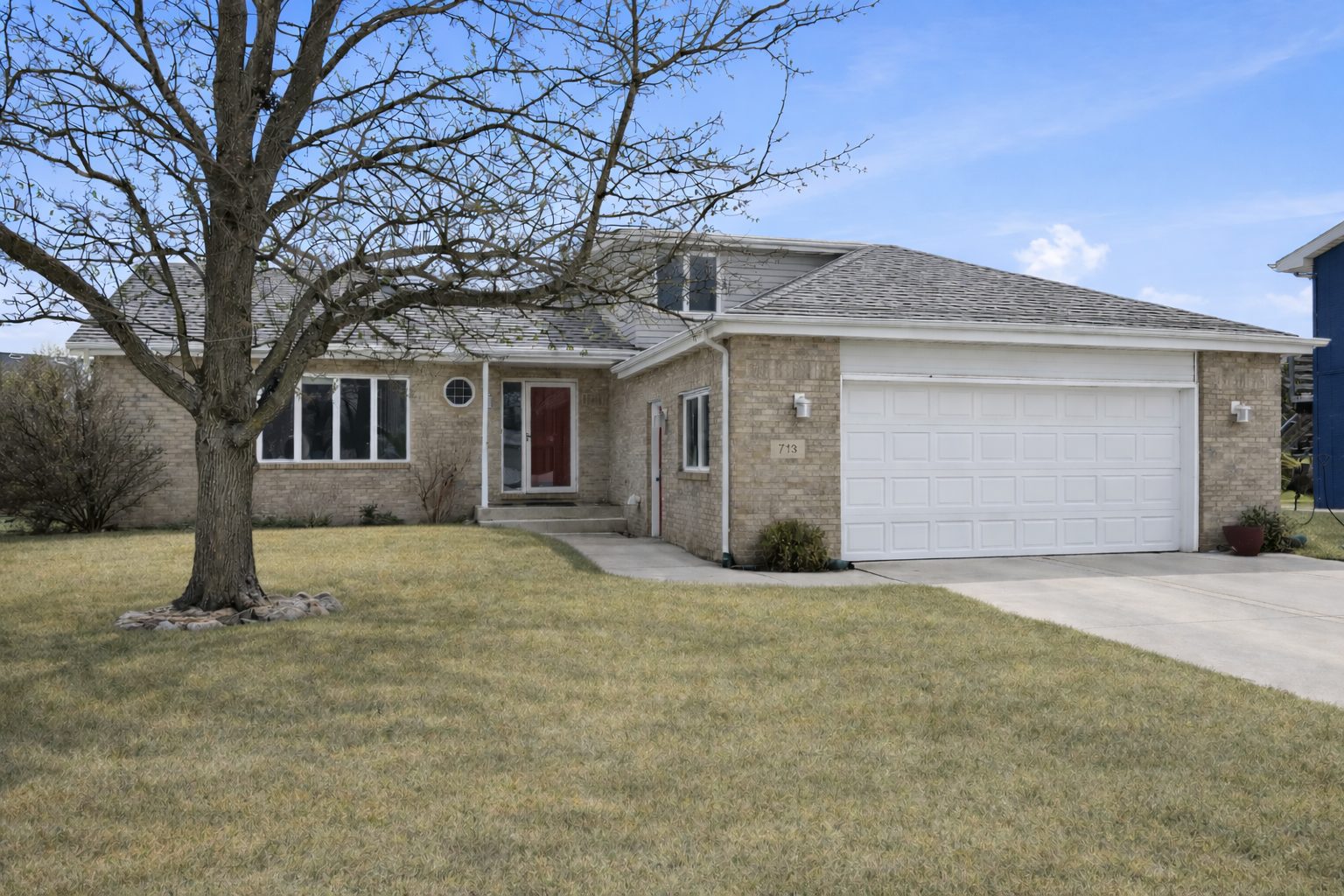 Front House ChatGPT2